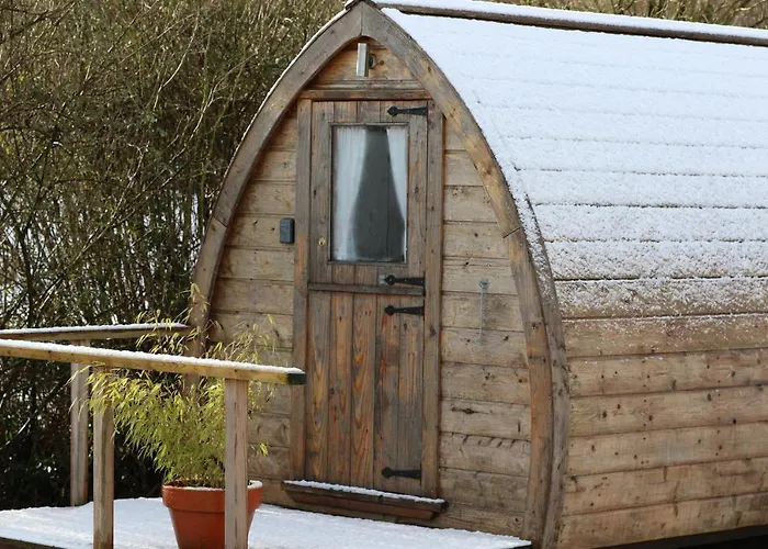 Knapp Farm Glamping Puki Pod